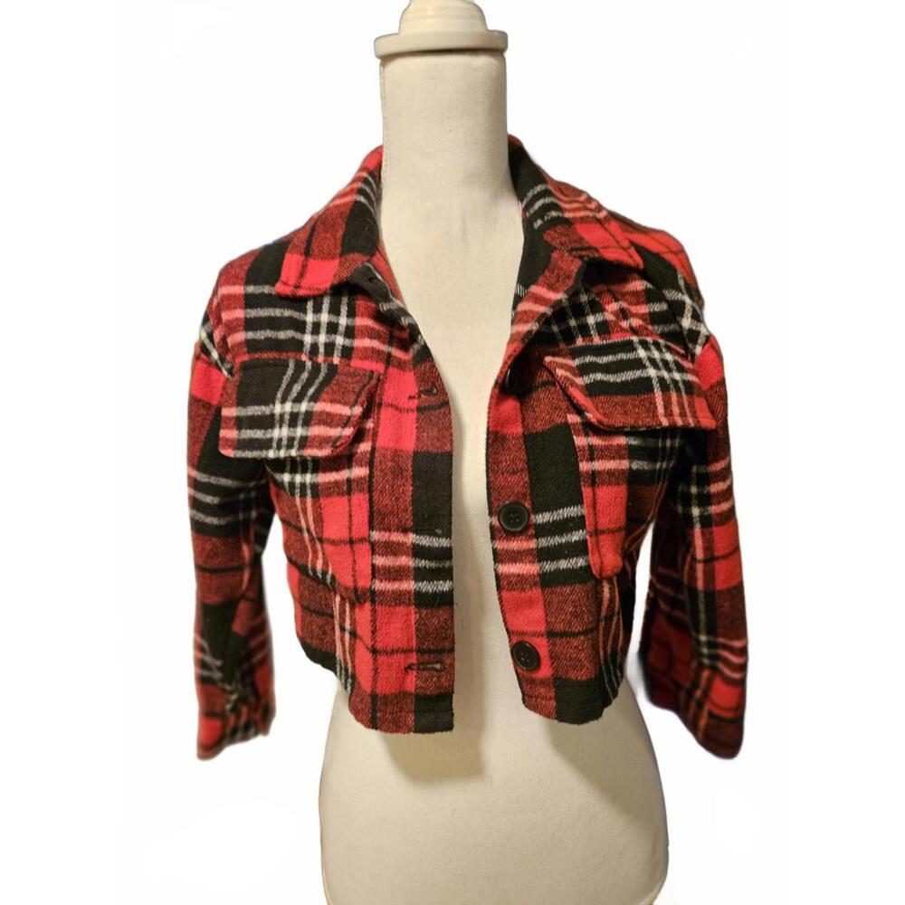 Red black crop flannel  girls 8-9 nwot
